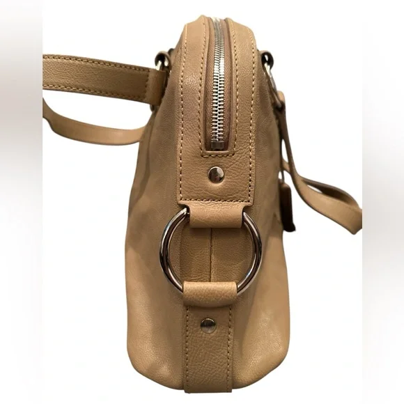 Authentic YVES SAINT LAURENT Muse Leather Shoulder Tote Bag - Picture 9 of 12